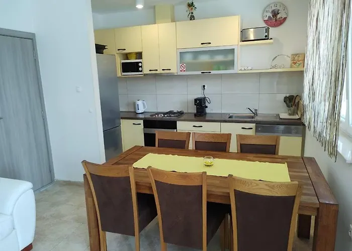 Вилла House Anna Собра